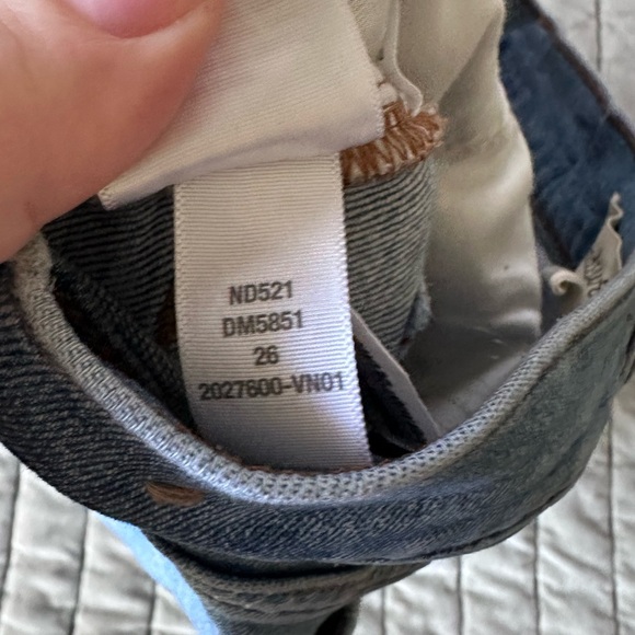 Madewell Women’s The Perfect Vintage Straight Cropped Jean in Montville Wash - Picture 6 of 8